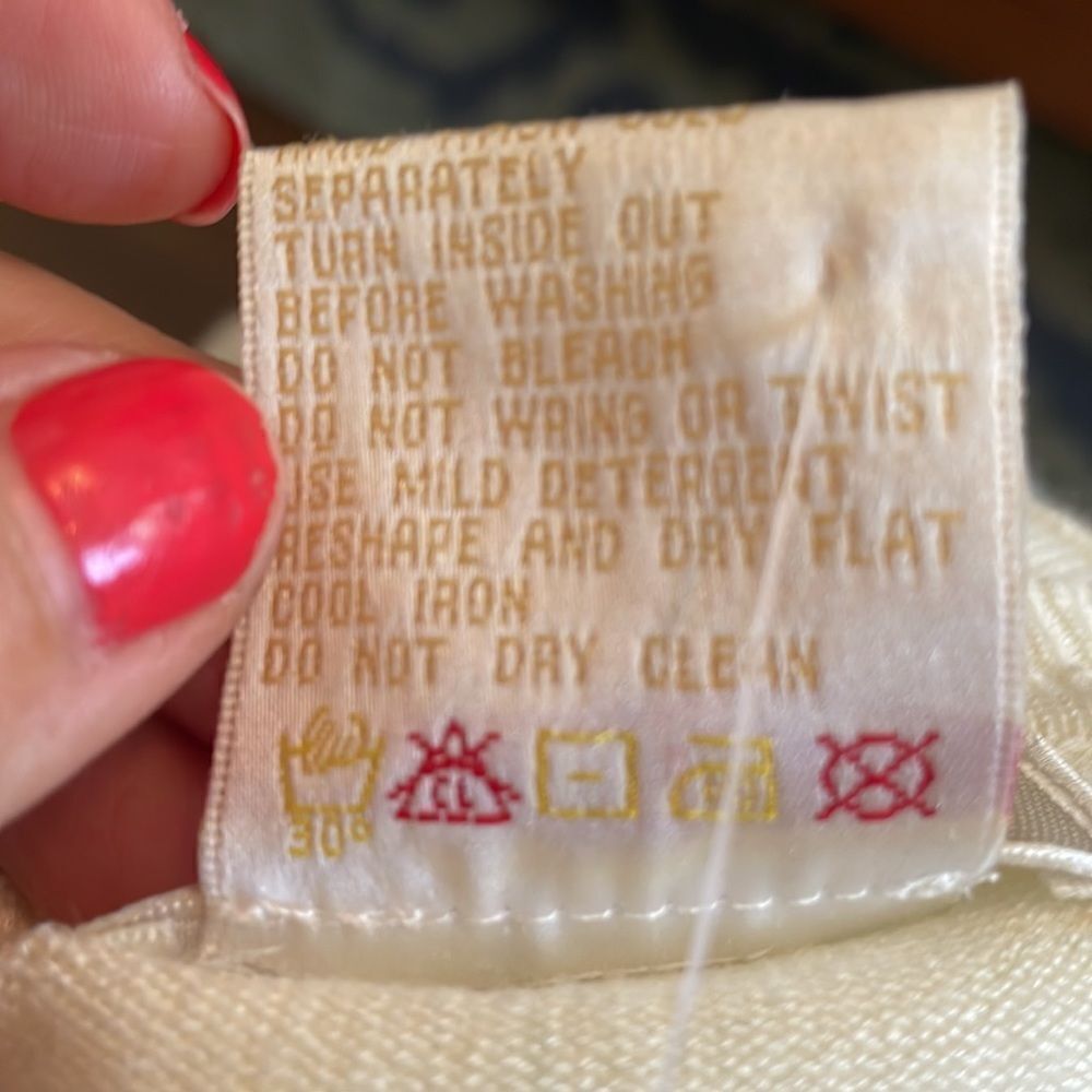 NWT Christina Petite ivory/cream rayon/nylon‎ cardigan sweater/ rhinestone clasp - Picture 9 of 9